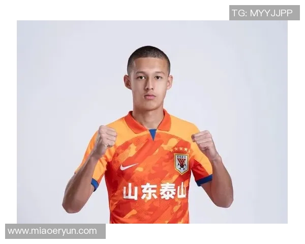 单腿足球天才突破极限成就传奇 他是谁的球员故事令人惊叹