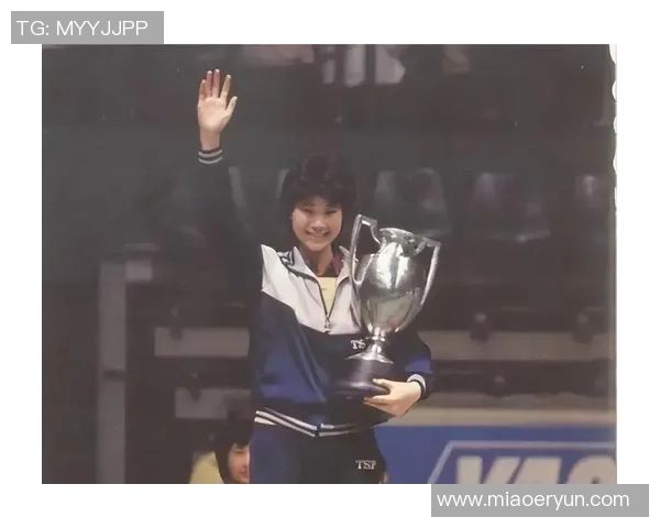 达喀尔足球球星崛起之路：从贫困街头到国际赛场的传奇旅程