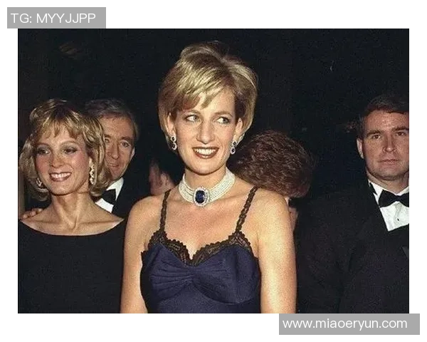 高颜值足球球星壁纸女主展现无敌魅力与优雅风采的绝美瞬间